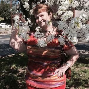 Meet your Posher, Rayma